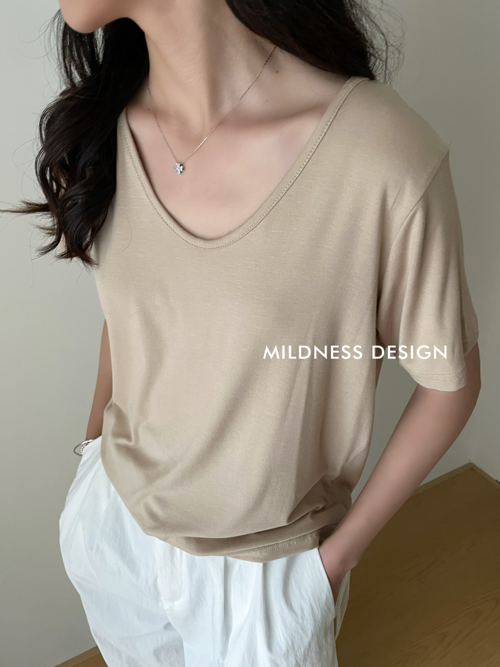 Women’s Short Sleeve Loose Fit V Neck Plain Blank T shirt 